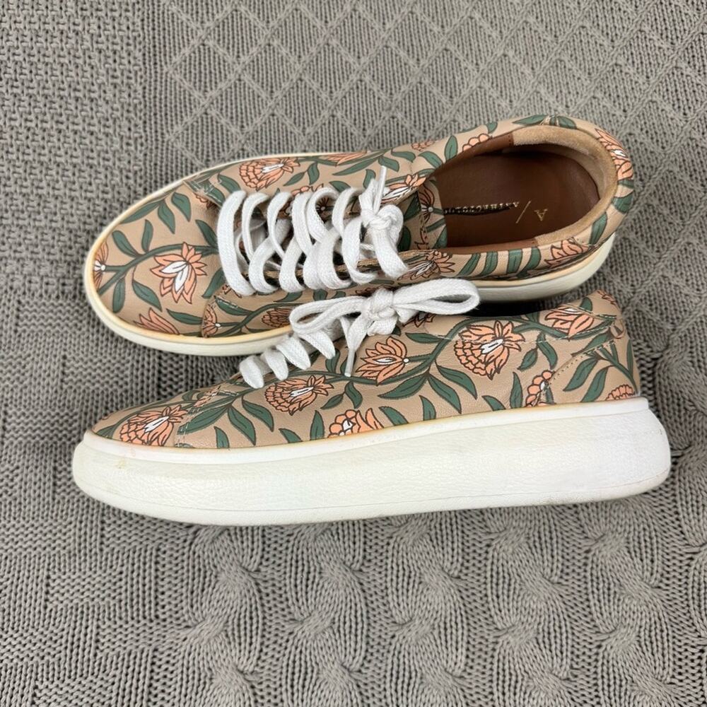 Anthropologie Llani Botanical Floral Leather Platform Sneaker ~ 39 (8.5)